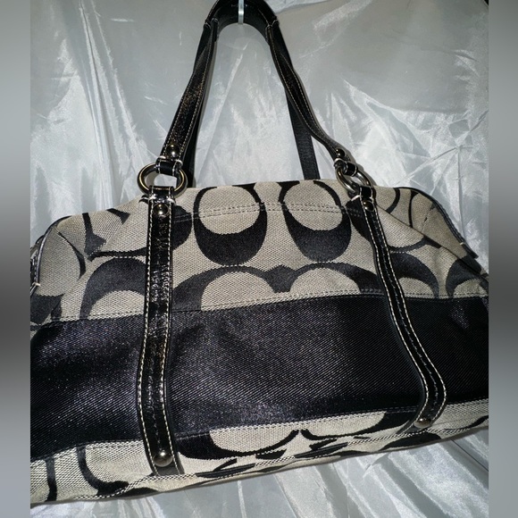 Coach shoulder bag - Picture 16 of 16